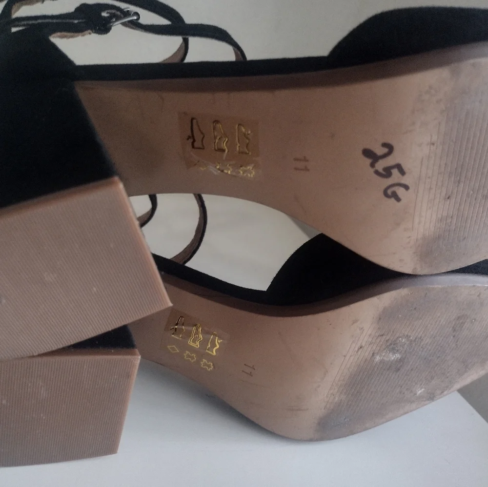 Madewell Annalise ankle strap pump heels size: 11